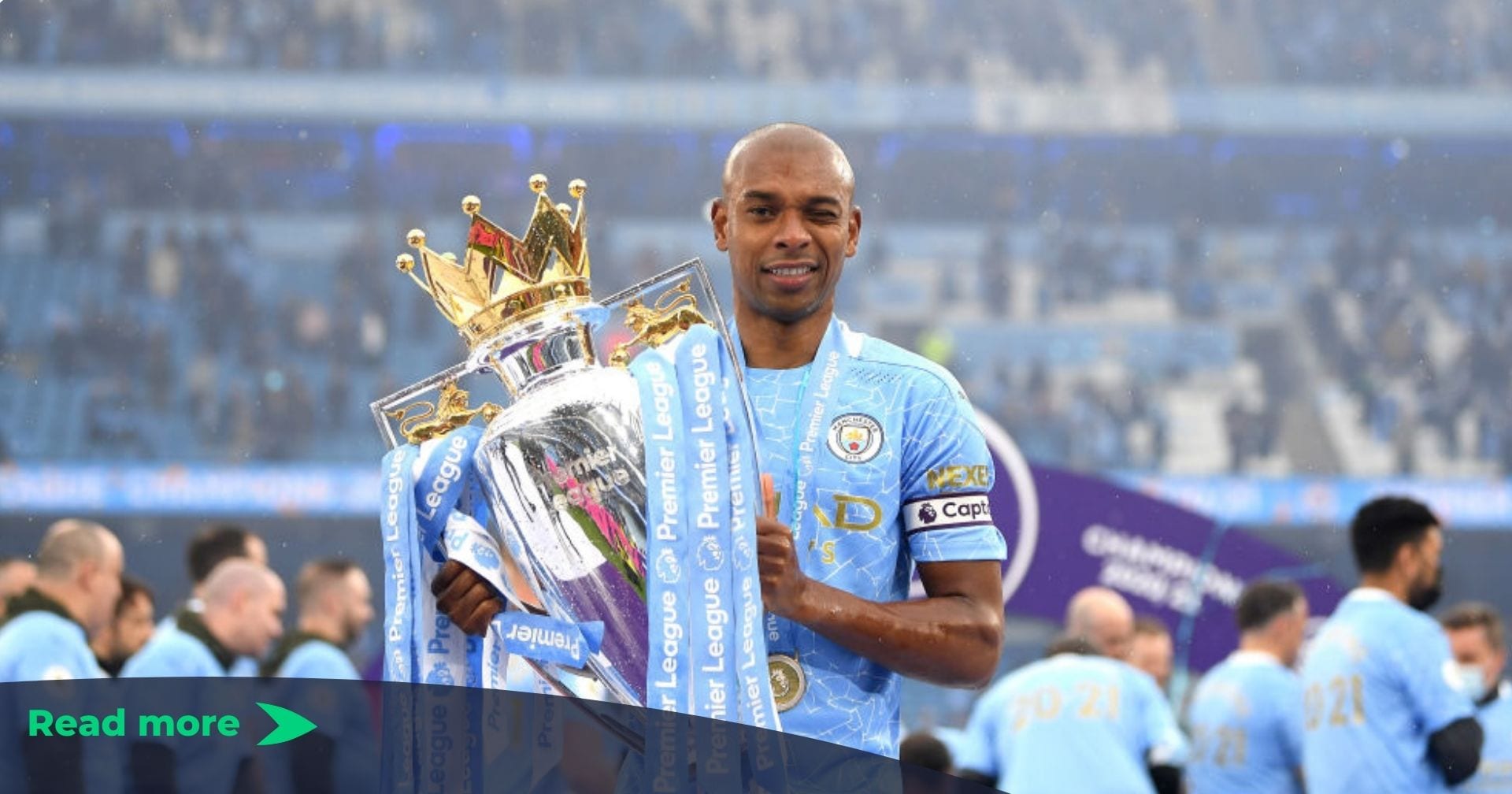 Official: Fernandinho signs a new contract at Man City