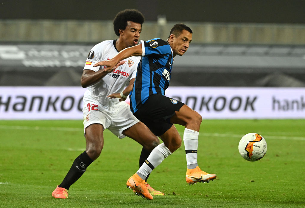 Jules Koundé, Sevilla, og Alexis Sanchez, Inter