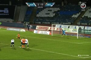 Straffespark til Randers mod AGF