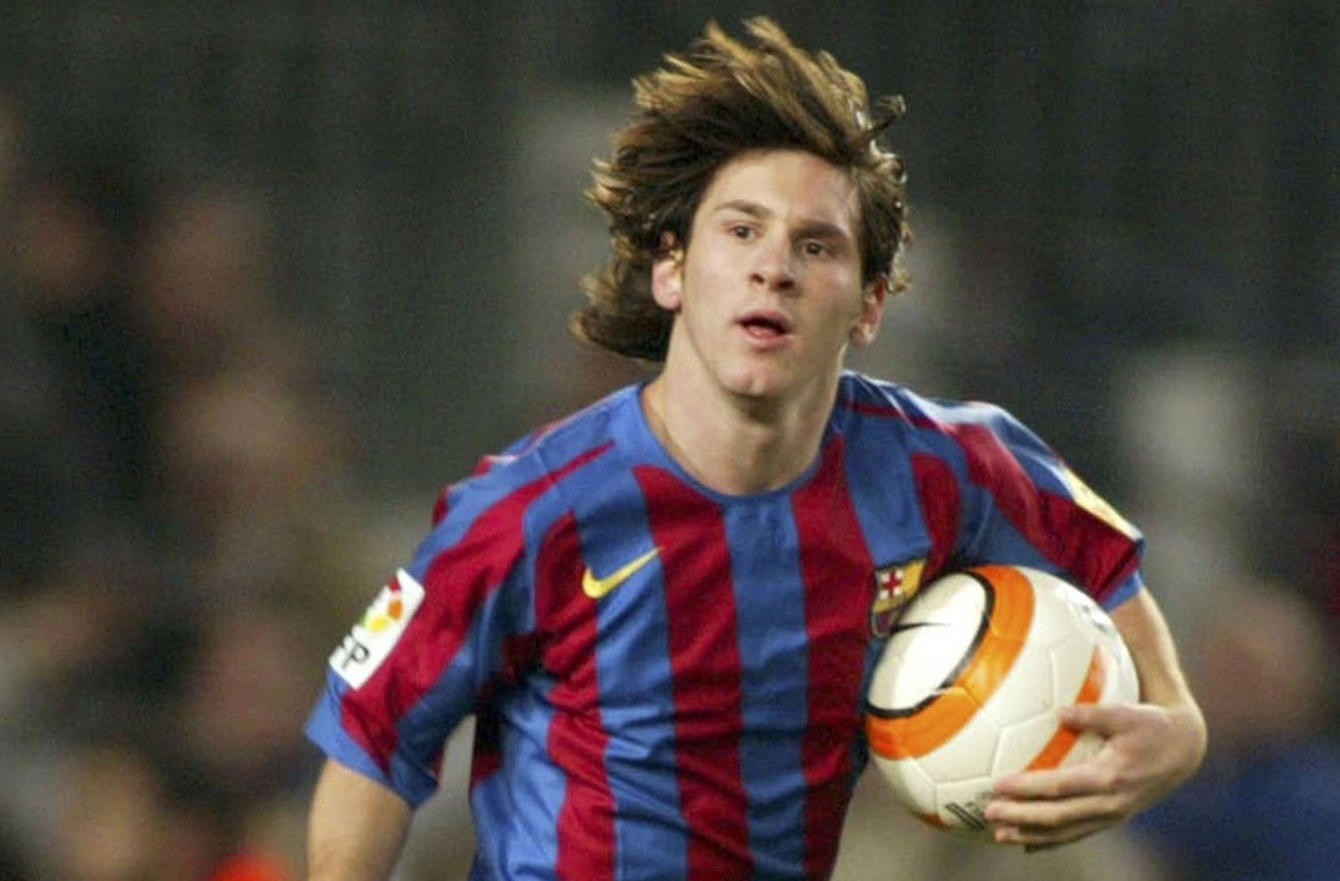 messi debut for barcelona age