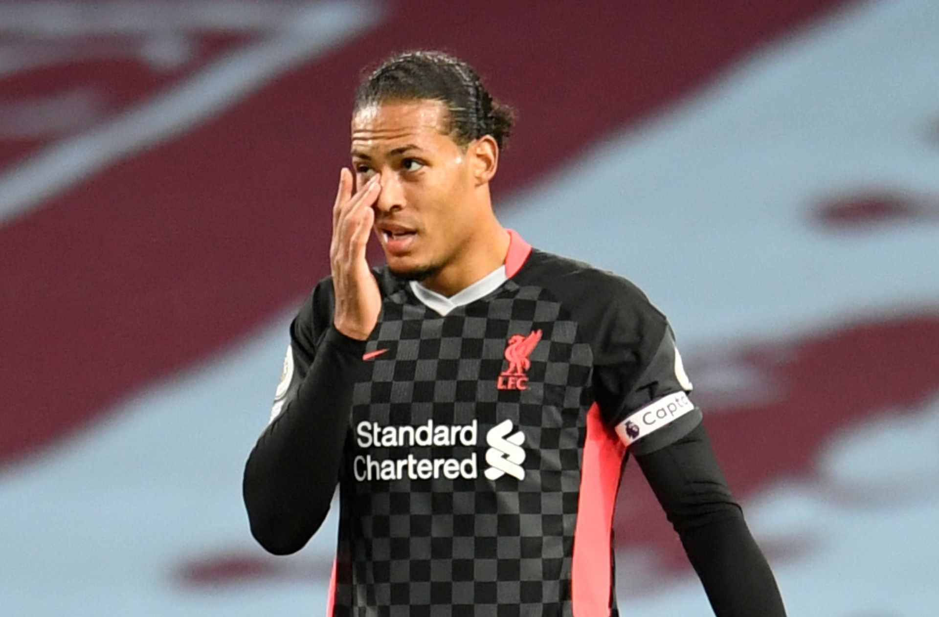 Klopp drops discouraging update on Van Dijk's injury return