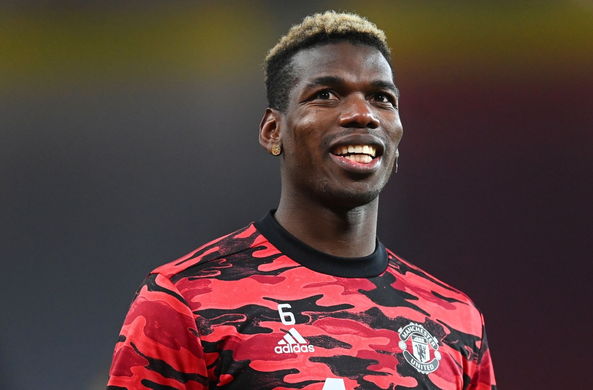 'Very professional & works really hard' - Pogba defended from criticism