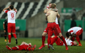 Rot-Weiss Essen v Bayer Leverkusen - DFB Cup: Round Of Sixteen